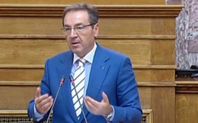 Μπούγας (NΔ): Η κυβέρνηση σέβεται το Σύνταγμα και τη διάκριση των εξουσιών