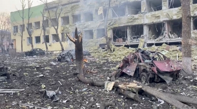 Απειλείται με κατάρρευση η εκεχειρία στην Ουκρανία - Εικόνες αποκάλυψης στη Μαριούπολη, βομβαρδίστηκε νοσοκομείο Παίδων