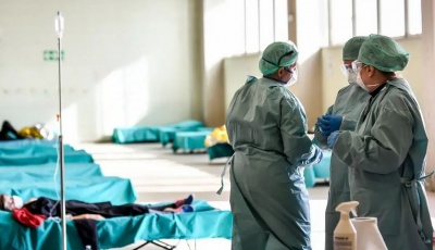 Ιταλία: Μείωση θανάτων από κορωνοϊό αλλά αύξηση κρουσμάτων – Συνολικά 32.735 νεκροί