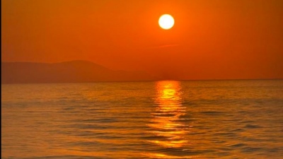 Στο σπίτι του κρεμασμένου δεν μιλάνε για σχοινί...ούτε για ηλιοβασιλέματα