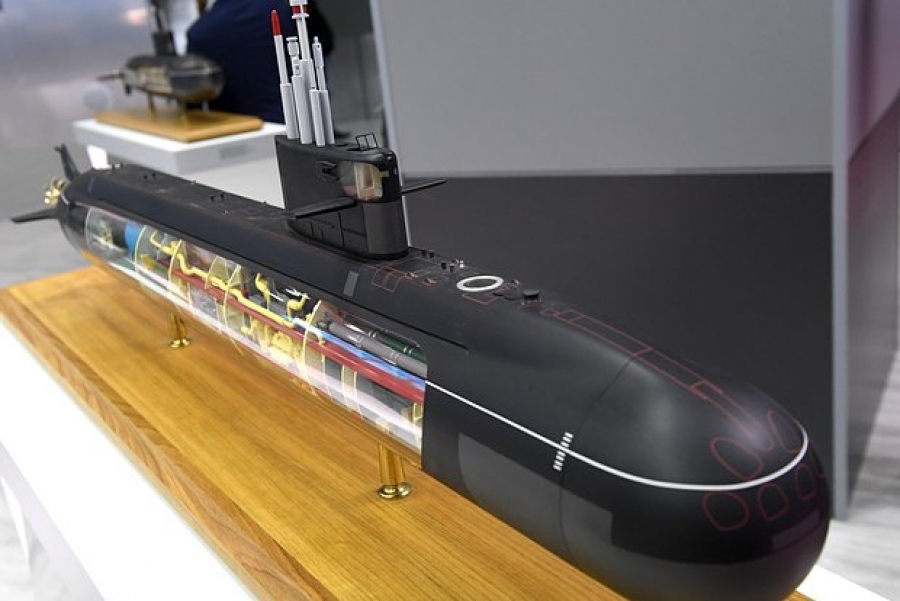 Η Ρωσία παρουσίασε το υποβρύχιο Amur-1650 στη Νότια Αφρική