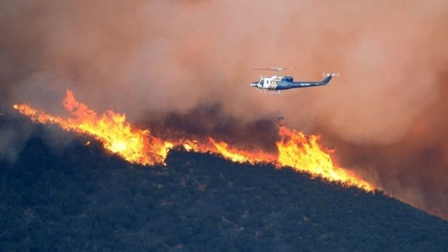 Ισπανία: Εκτός ελέγχου παραμένει η μεγάλη πυρκαγιά στα Γκράν Κανάρια