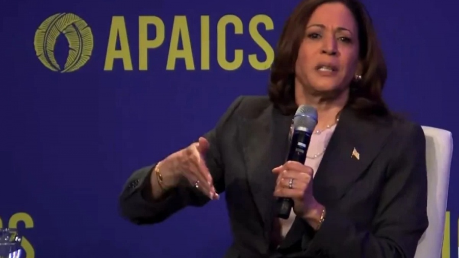 «Σπάστε αυτή τη γαμ@@@η πόρτα!» - Viral τα... «γαλλικά» της Kamala Harris - Τι συνέβη