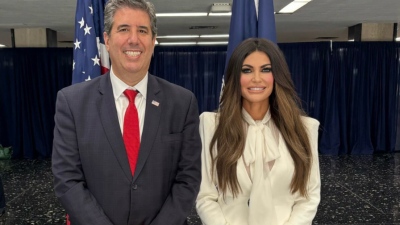Έρχεται στην Ελλάδα η Kimberly Guilfoyle - Ορκίστηκε στο State Department πρέσβης των ΗΠΑ