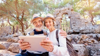 Η Αθήνα ανάμεσα στις 10 κορυφαίες πόλεις για διακοπές συνταξιούχων