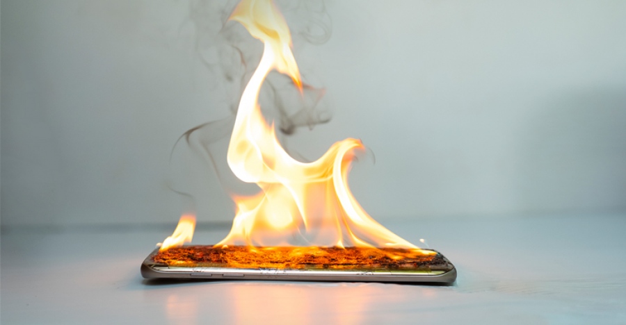 Βόλος: Φωτιά σε σπίτι από… φορτιστή κινητού