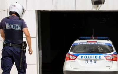 Εξαρθρώθηκε η σπείρα που εισέβαλε με κλεμμένα αυτοκίνητα σε καταστήματα (2). Εξιχνιάστηκαν 40 διαρρήξεις και κλοπές