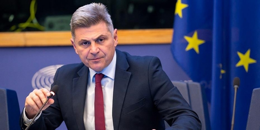 Φαραντούρης: Η Ελλάδα δεν μπορεί να παριστάνει ότι δεν βλέπει τις σφαγές Χριστιανών στη Συρία