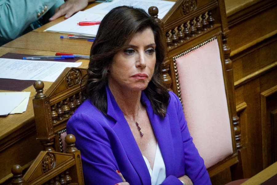 Σε κατάσταση ομηρίας η ΝΔ – Δεν τολμούν να διαγράψουν ούτε την Άννα Μισέλ για τα emails των αποδήμων