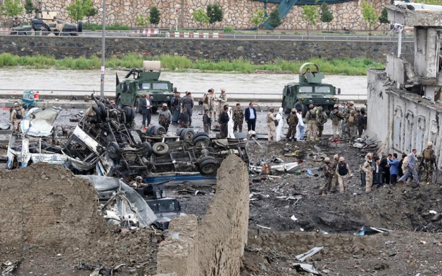 Αφγανιστάν: Πάνω από 100 νεκροί από την επίθεση των Ταλιμπάν με παγιδευμένο αυτοκίνητο σε στρατιωτική βάση