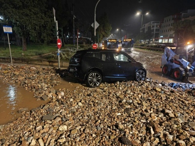 «Φούσκα» η Αθηναϊκή Ριβιέρα Βάρη, Βουλιαγμένη, Βούλα, επικίνδυνος ο Κωνσταντέλλος – Η κακοκαιρία τον «ξεγύμνωσε»