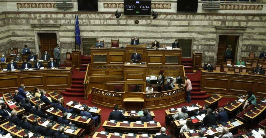 Βουλή: Σύγκρουση Μητσοτάκη – Τσίπρα για τον προϋπολογισμό του 2021 – Σήμερα 15/12 η ψηφοφορία