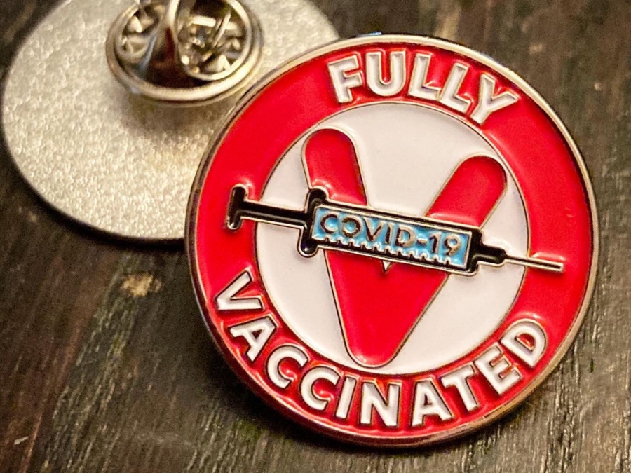 Μελέτη: Λιγότερο πιθανό να μολύνουν άλλους με covid οι πλήρως εμβολιασμένοι