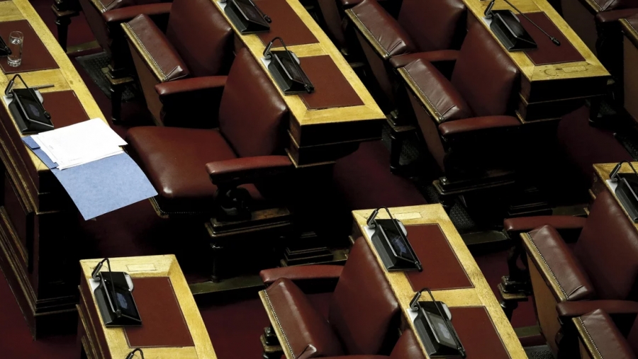 Υπουργείο Εργασίας: Οι αλλαγές σε ΕΦΚΑ, ΟΑΕΔ και αλυσίδες υπεργολαβίας