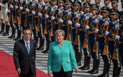 Merkel: Αναγκαία μια ειρηνική λύση για το Χονγκ Χονγκ