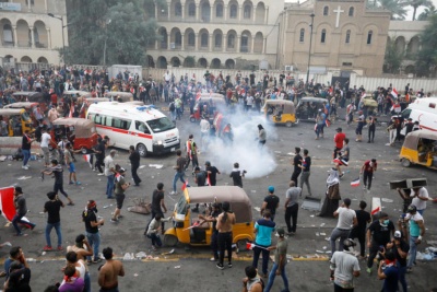 Ιράκ: Χρήση δακρυγόνων και αληθινών πυρών κατά διαδηλωτών στη Βαγδάτη - 14 τραυματίες