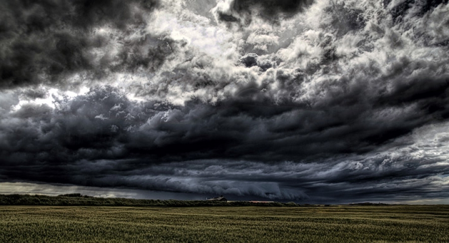 Μαύρα σύννεφα στο βάθος - H πανδημία δημιούργησε zombie πληθωρισμό και οικονομίες – Πλησιάζει η στιγμή Minsky