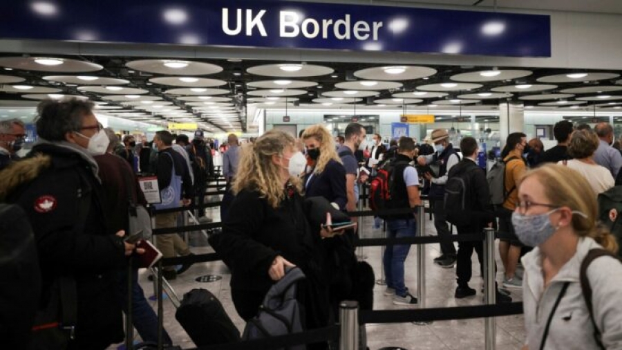 Ποιες δυσκολίες αντιμετωπίζουν το φετινό καλοκαίρι τα ευρωπαϊκά αεροδρόμια