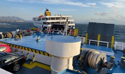 Έμπλεξαν τις άγκυρες πλοία στο λιμάνι της Ραφήνας - Καθυστερήσεις στα δρομολόγια