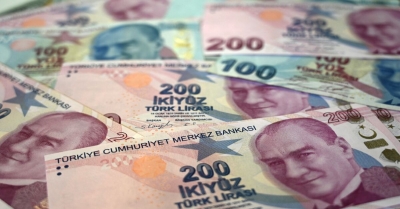 Τουρκία: Υποχώρηση της λίρας στα 18,09 δολάρια μετά τη μείωση του επιτοκίου