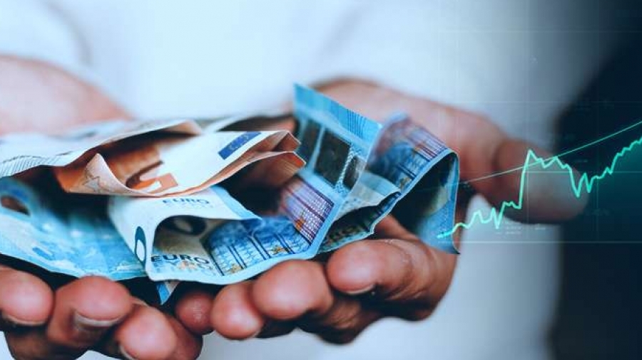 Εκτός χρονοδιαγράμματος οι διαπραγματεύσεις για τον κατώτατο μισθό από την παράταση του πολέμου