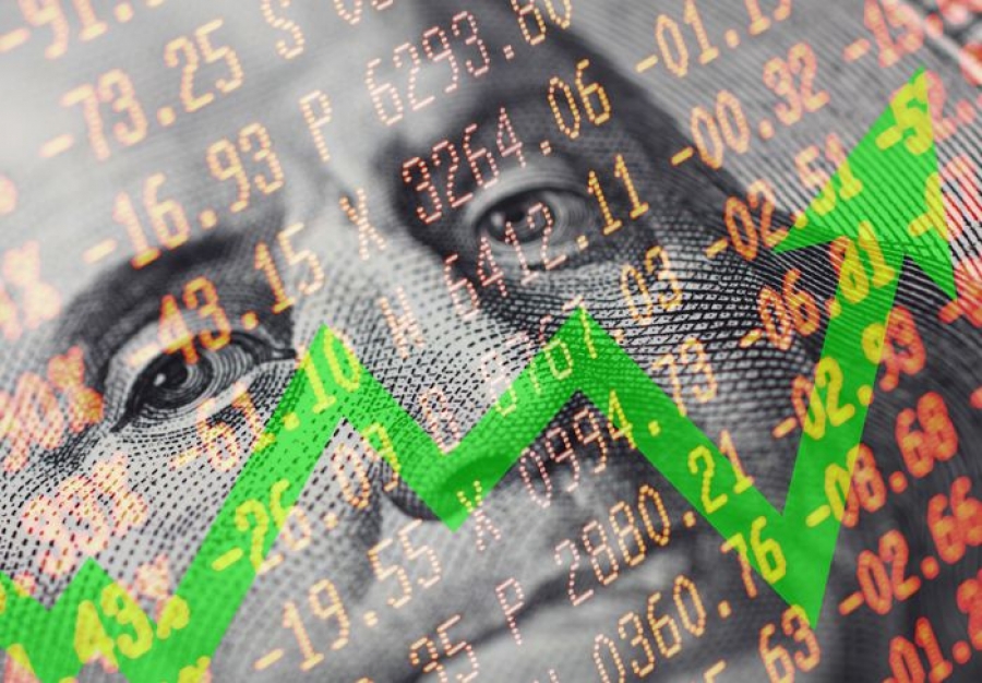 Η δύναμη του δολαρίου είναι αμείλικτα καταστροφική – Τι σημαίνει η ενίσχυσή του για οικονομία, επιχειρήσεις και χρηματιστήρια