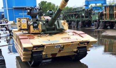 Η Ινδία αποκάλυψε νέο ελαφρύ τανκ που κατασκευάστηκε για πόλεμο στο βουνό - Το άρμα Zorawar Class είναι γεγονός