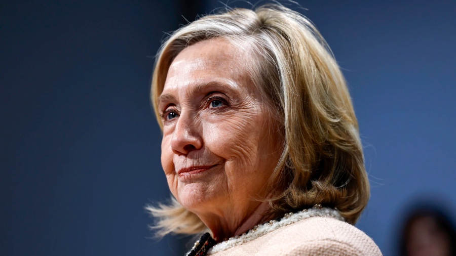 Σκάνδαλο Epstein - Αμετανόητη η Clinton στο Κογκρέσο: «Δεν τον έχω συναντήσει ποτέ» - «Καλέστε τον Trump, είναι ένοχος»