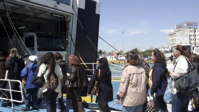 Αυξημένη αναμένεται από σήμερα (24/4) η κίνηση από τα λιμάνια του Πειραιά, της Ραφήνας και του Λαυρίου