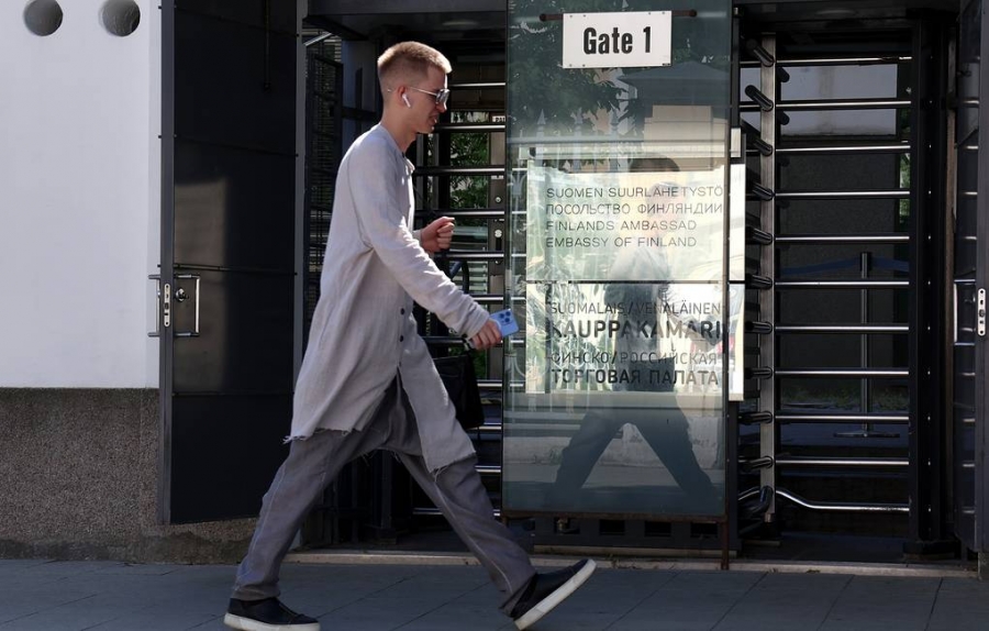 Διαψεύδει η Φινλανδία ότι απαγορεύθηκε η είσοδος Ρώσων πολιτών σε χώρες της ΕΕ