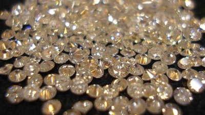 Η Ελβετία απαγορεύσει τις εισαγωγές ρωσικών διαμαντιών