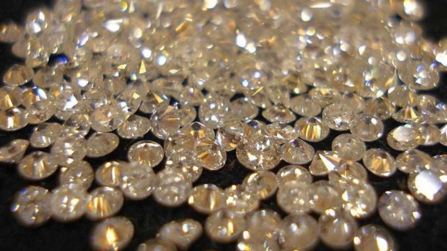 Η Ελβετία απαγορεύσει τις εισαγωγές ρωσικών διαμαντιών