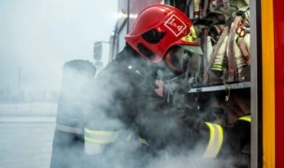 Τρομακτικό τροχαίο: Ανατροπή νταλίκας στην Κακιά Σκάλα – Ουρές χιλιομέτρων στην Εθνική Οδό