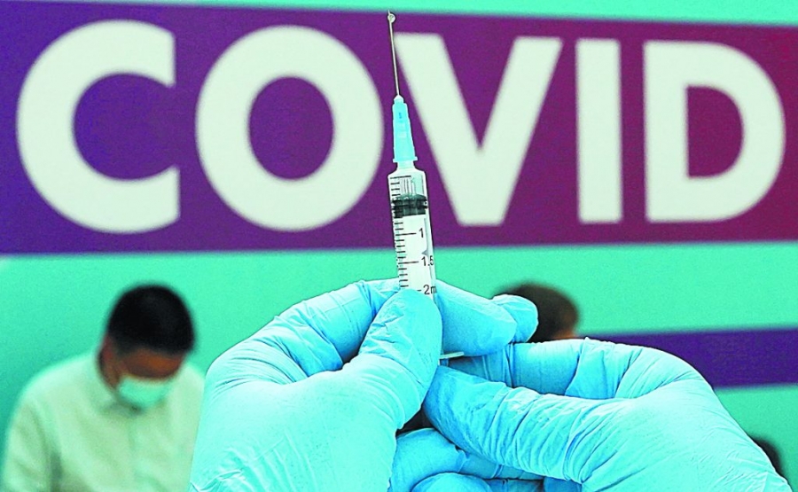 Διάσημος γιατρός σοκάρει για τα εμβόλια Covid: Δεν έχω δει ποτέ στη ζωή μου τόσο επικίνδυνο «φάρμακο»