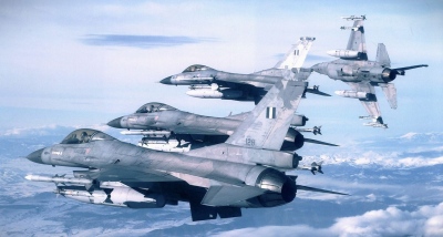 Έφθασαν στην Κύπρο τα 4 ελληνικά F-16 - Καθ' οδόν οι φρεγάτες