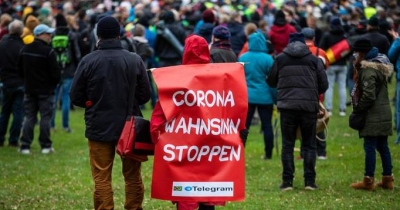 Γερμανία: Μεγάλη διαδήλωση κατά του lockdown στη Στουτγάρδη