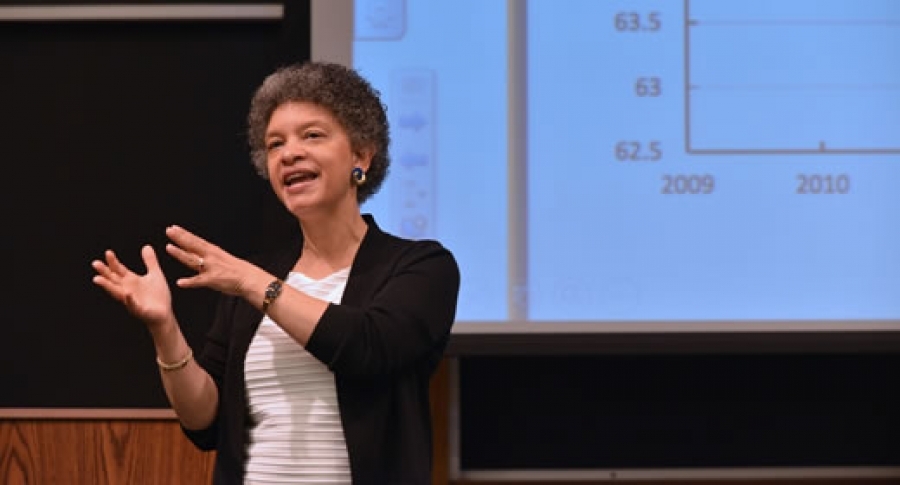 Collins (Fed): Ενδέχεται οι επόμενες αυξήσεις των επιτοκίων να είναι μικρότερες