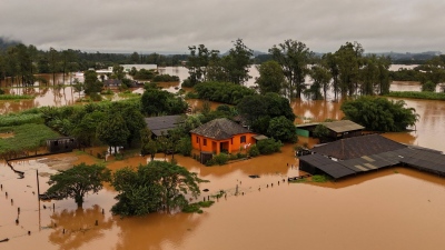 Πνίγηκε η Βραζιλία – 56 νεκροί και 67 αγνοούμενοι από τις καταρρακτώδεις βροχές