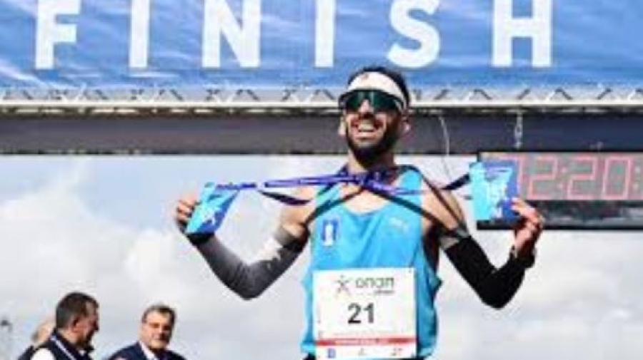 42ος Αυθεντικός Μαραθώνιος: Πρώτος ο Παναγιώτης Καραΐσκος στο Καλλιμάρμαρο - Δεύτερος ο Κώστας Σταμούλης