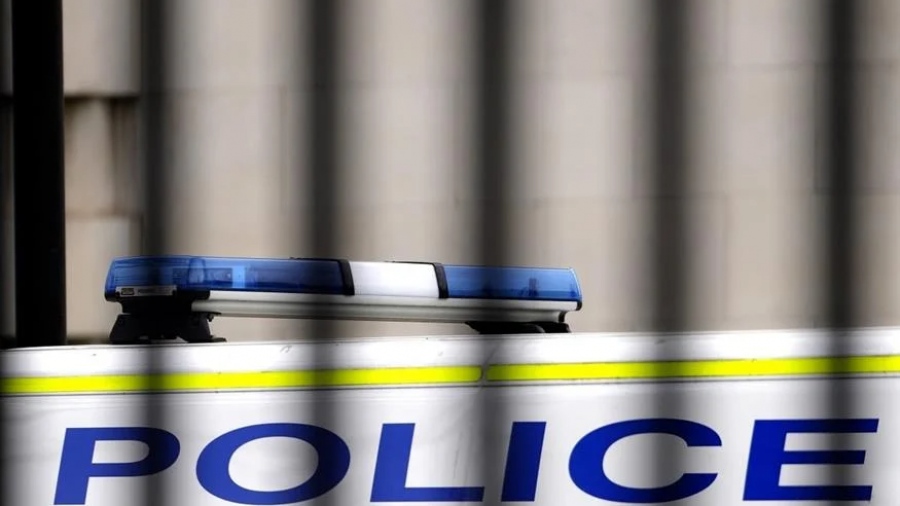 Τσουνάμι σκανδάλων στέλνει πάνω από 1.000 βρετανούς αστυνομικούς σε διαθεσιμότητα