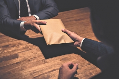 Αναβλήθηκε η δίκη για το κύκλωμα - μαμούθ που εμπλέκονται δικηγόροι, αστυνομικοί - Δεν πρόλαβαν να απομαγνητοφωνήσουν τα 90 CD της ΕΥΠ