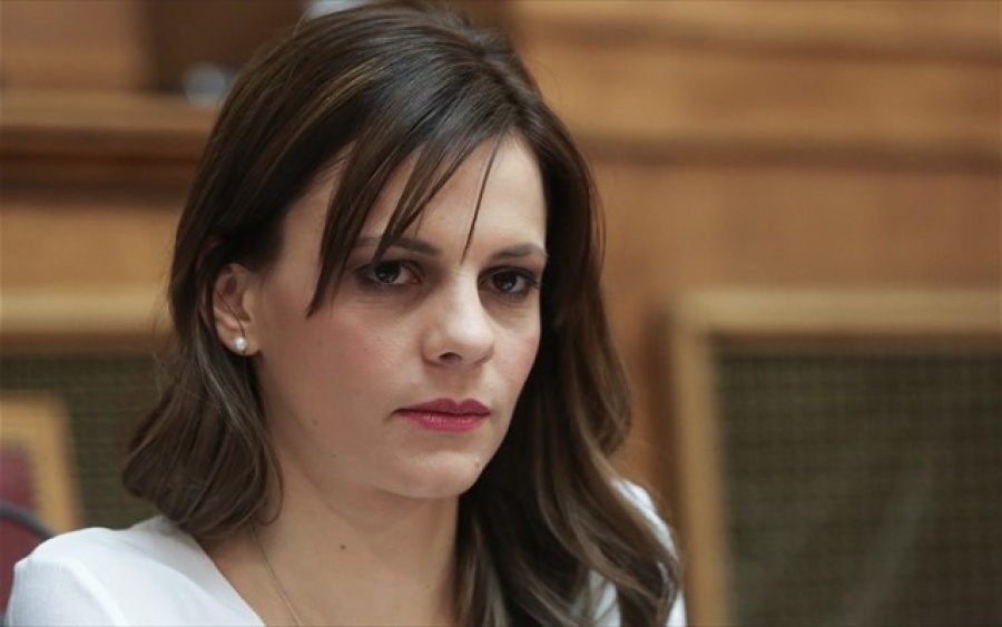 Αχτσιόγλου: Ο ΣΥΡΙΖΑ ήρθε στην εξουσία ως εναλλακτικό παράδειγμα - Προτεραιότητα τα εργασιακά δικαιώματα