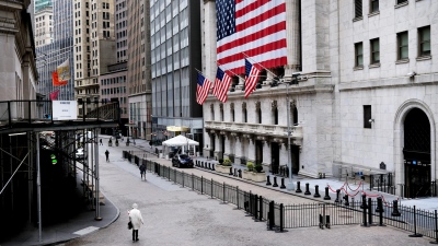 Καταρρέουν οι κινεζικές μετοχές στη Wall Street - Ανησυχίες για τη 2η μεγαλύτερη οικονομία του κόσμου