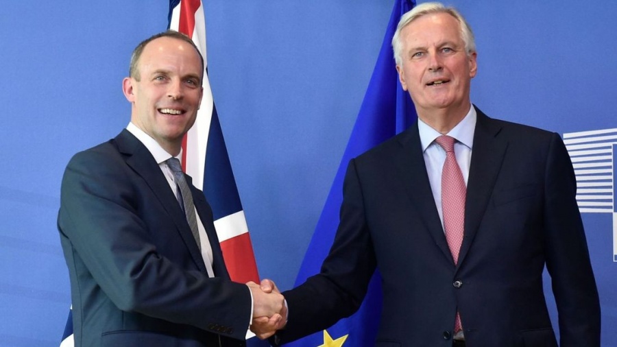 Barnier - Raab: Οι συνομιλίες για το Brexit πρέπει να ολοκληρωθούν μέχρι τον Οκτώβριο 2018