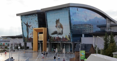 Η πρεμιέρα για εμπορικά κέντρα - εστίαση, η διγλωσία για τα μισθώματα και οι διευκολύνσεις της Lamda Development