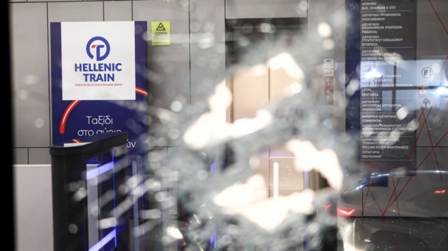 Επίθεση αγνώστων στα γραφεία της Hellenic Train στη Συγγρού – Πέντε προσαγωγές από την αστυνομία
