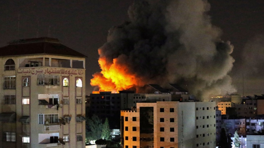 Χάος με 11.000 νεκρούς, τραυματίες στη Μέση Ανατολή - Σειρήνες στο βόρειο Ισραήλ, μαζική εισβολή με ρουκέτες και δεκάδες drones