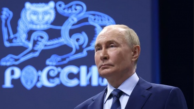 Στρατηγική ευφυΐα Putin: Με 1 δισ. δολ ξεπαγώνει τα ρωσικά κεφάλαια στις ΗΠΑ και σκοτώνει τις κυρώσεις - «Κίνηση που αφήνει εποχή»