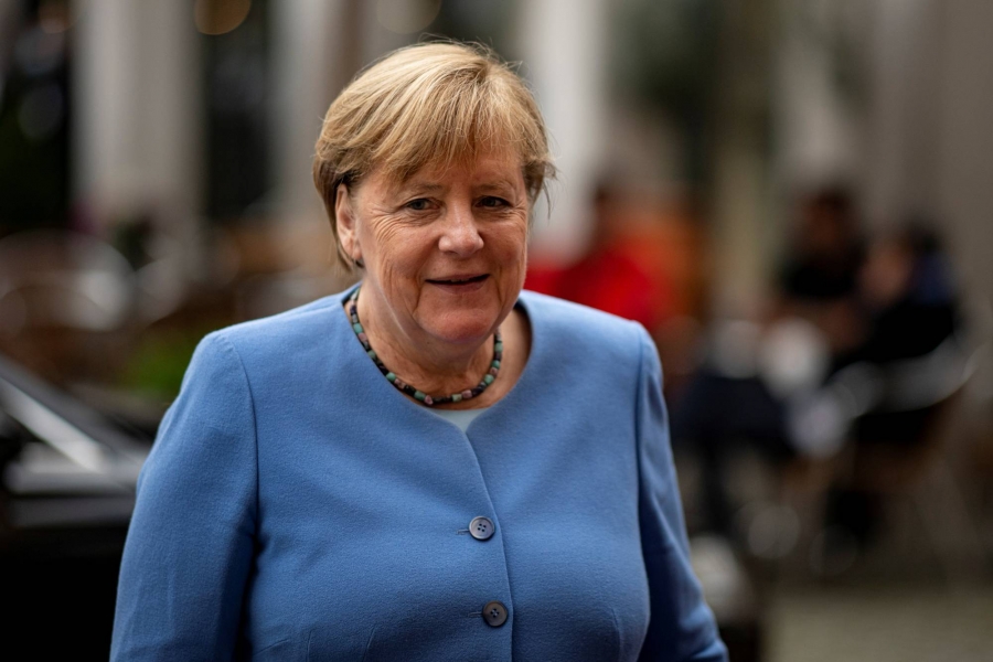 Μήνυμα Merkel: Οι διαφορές μελών της ΕΕ να επιλύονται με συζήτηση, όχι με δικαστικές προσφυγές
