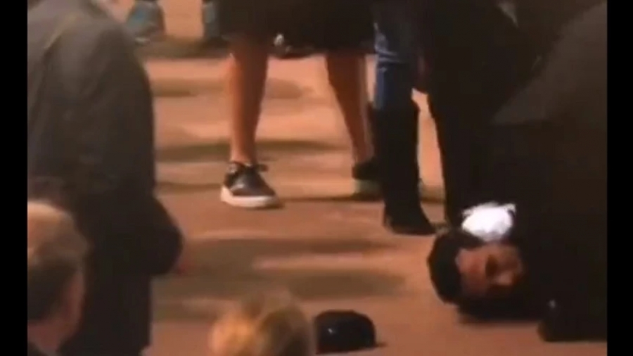 Ο άνδρας που προσπάθησε να αγγίξει το φέρετρο της Ελισάβετ λέει: «το έκανα επειδή η βασίλισσα δεν είναι νεκρή»